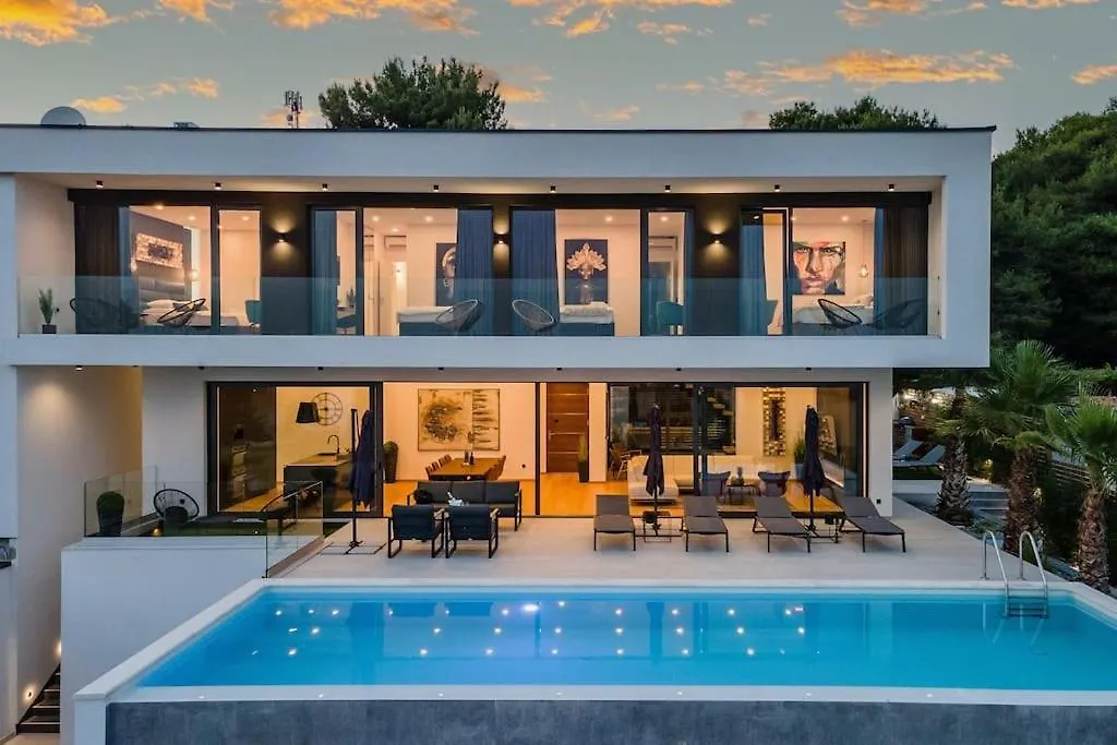 Taboo Villa & Spa Medulin - 42 M2 Pool & Wellness